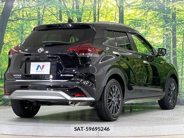 Nissan KICKS 2021-04 8796335-16