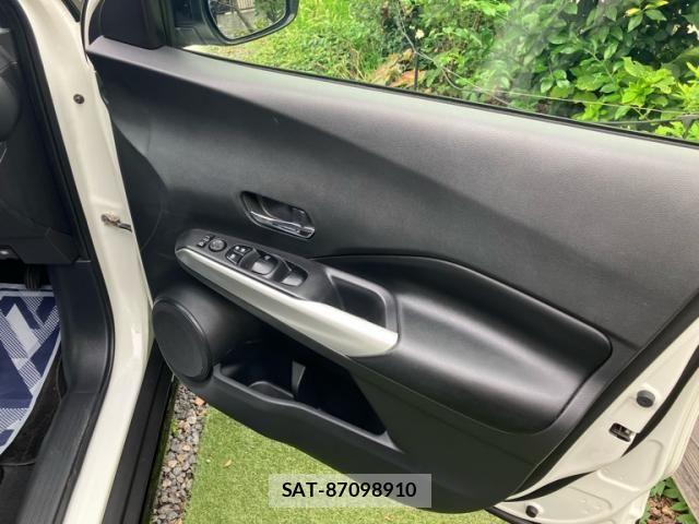 Nissan KICKS 2020-12 8829724-15