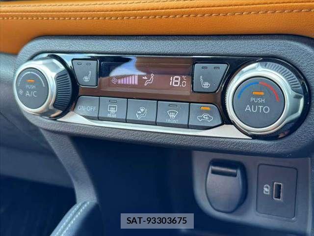 Nissan KICKS 2020-11 8829722-23