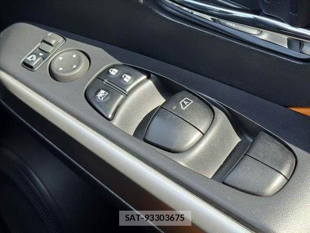Nissan KICKS 2020-11 8829722-27