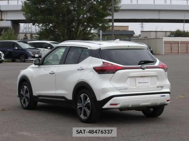 Nissan KICKS 2025-09 8849476-6
