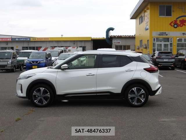 Nissan KICKS 2025-09 8849476-7