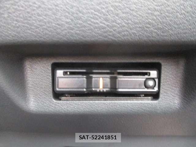 Nissan KICKS 2025-09 8849475-14