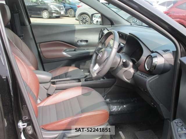 Nissan KICKS 2025-09 8849475-16