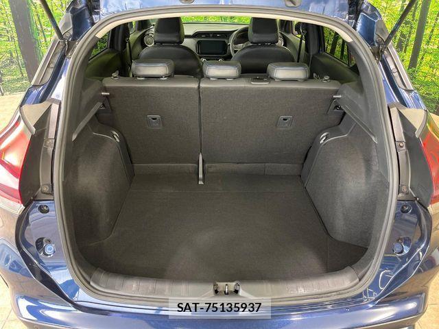 Nissan KICKS 2021-10 8849478-9