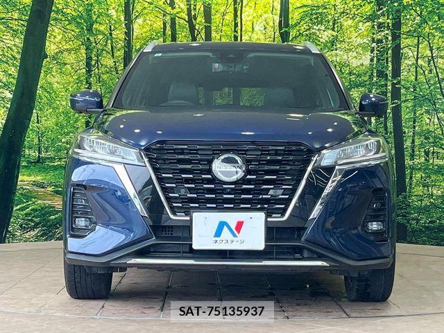 Nissan KICKS 2021-10 8849478-13