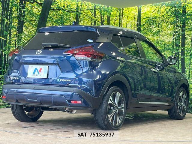 Nissan KICKS 2021-10 8849478-16