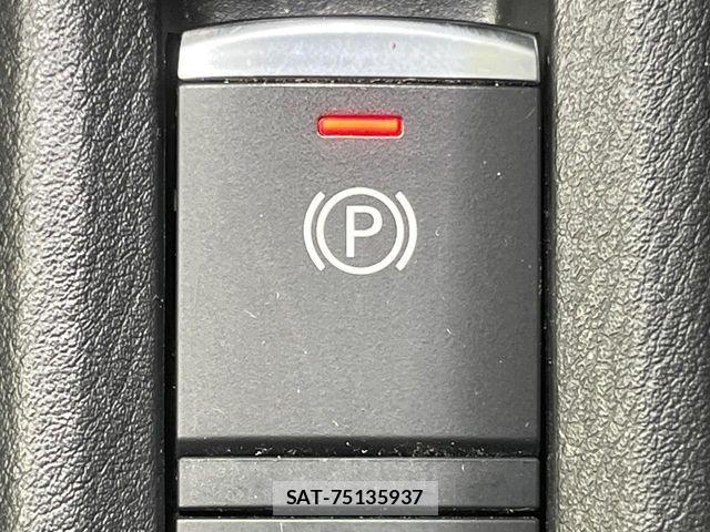 Nissan KICKS 2021-10 8849478-5