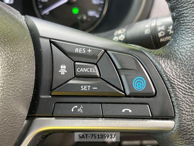 Nissan KICKS 2021-10 8849478-6