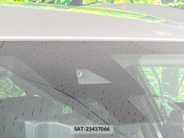 Nissan KICKS 2022-01 8849480-4