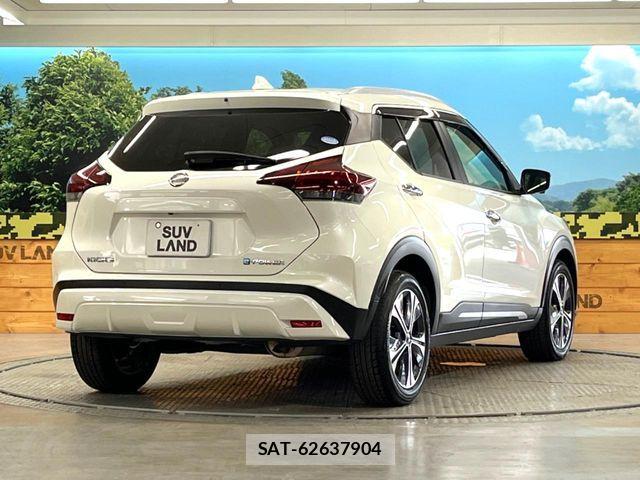 Nissan KICKS 2021-10 8849477-16