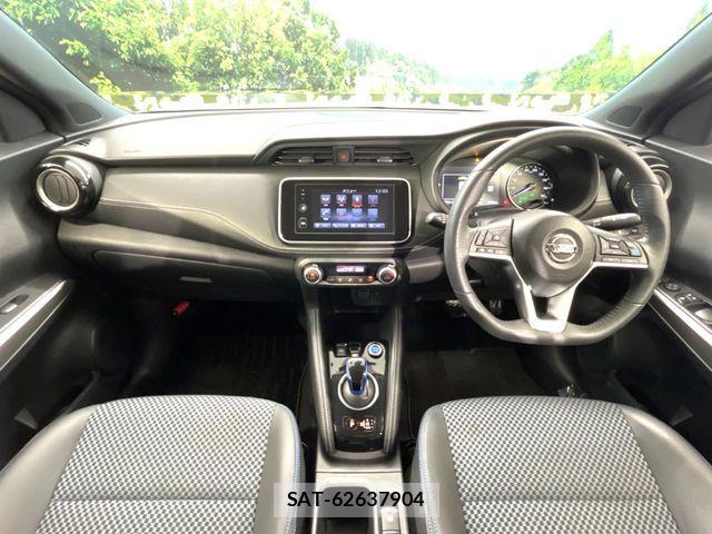Nissan KICKS 2021-10 8849477-1