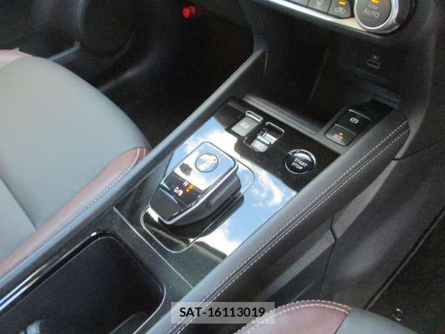 Nissan KICKS 2025-09 8880312-11