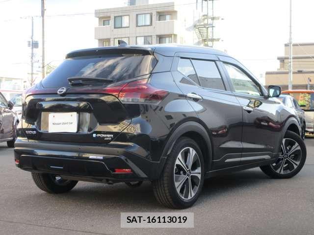 Nissan KICKS 2025-09 8880312-1