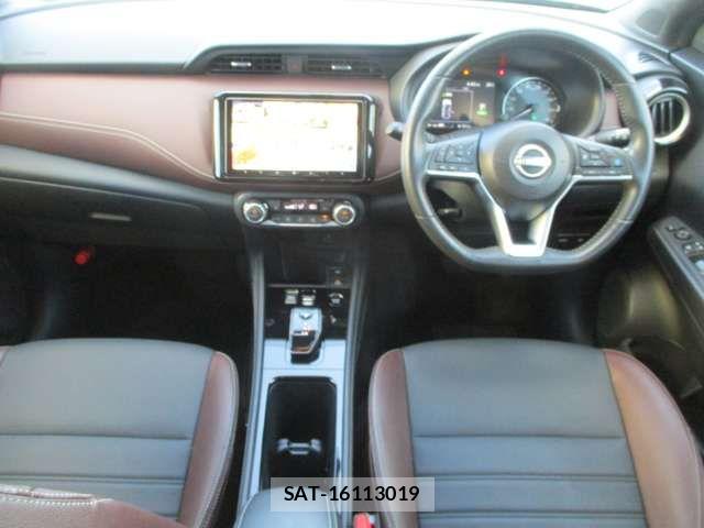 Nissan KICKS 2025-09 8880312-6