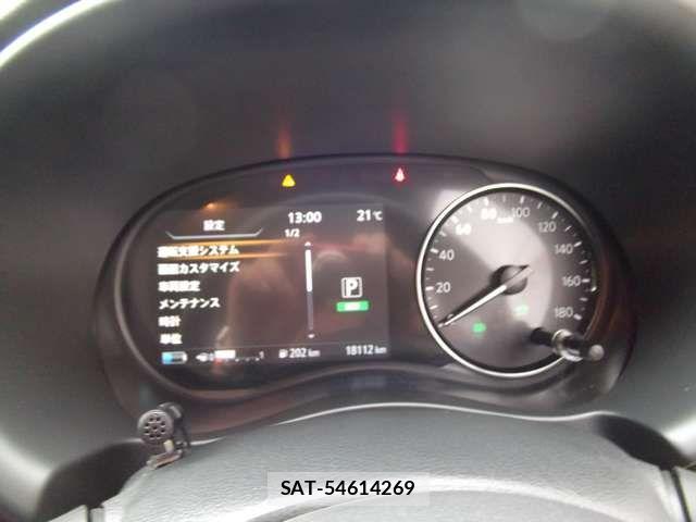Nissan KICKS 2025-09 8880309-15