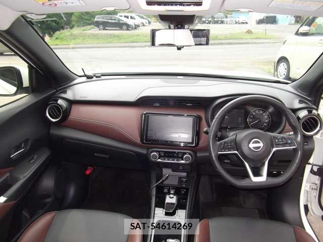 Nissan KICKS 2025-09 8880309-2