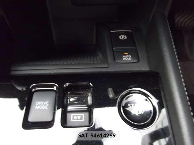Nissan KICKS 2025-09 8880309-8
