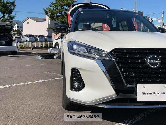 Nissan KICKS 2025-09 8880308-9