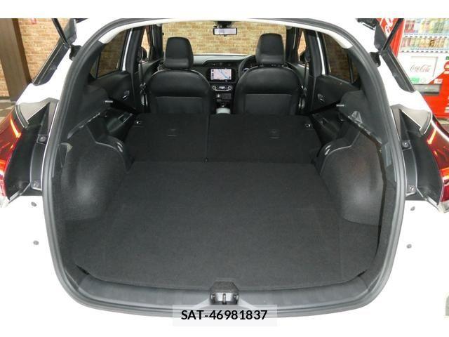 Nissan KICKS 2023-09 8880313-13