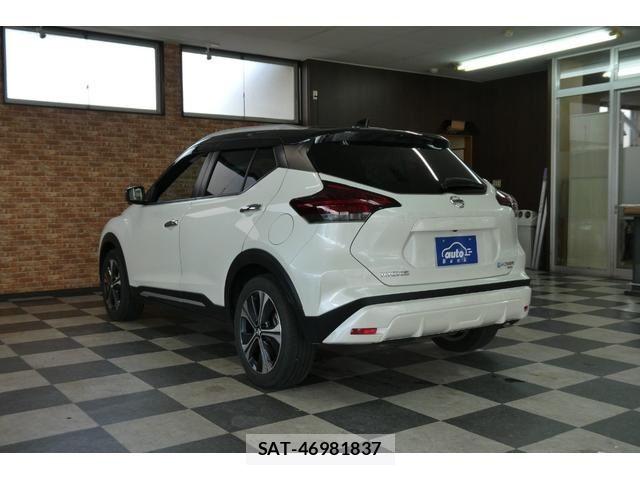 Nissan KICKS 2023-09 8880313-1