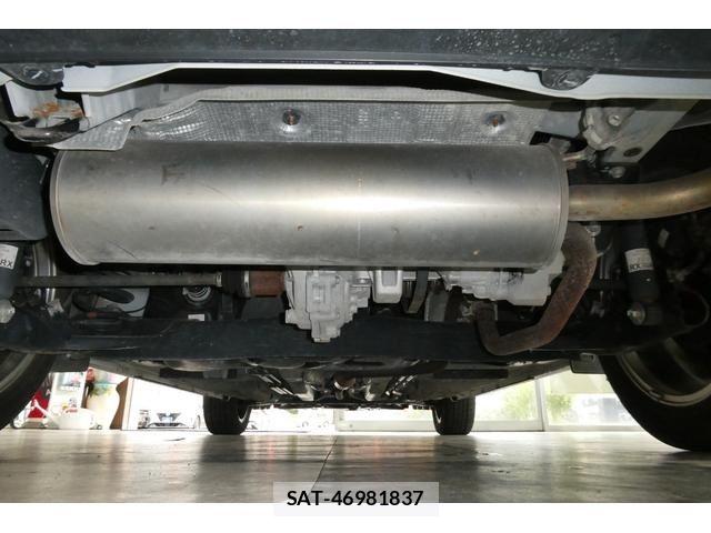 Nissan KICKS 2023-09 8880313-27