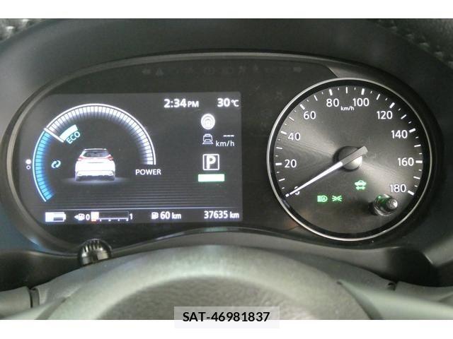 Nissan KICKS 2023-09 8880313-29