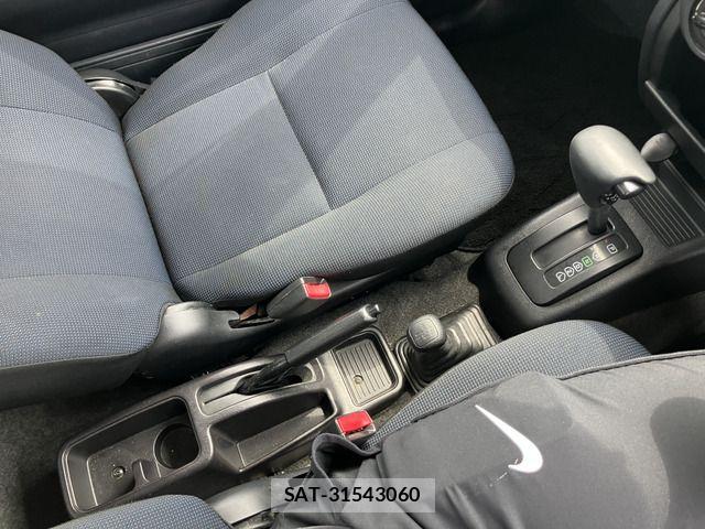 Nissan KICKS 2009-01 6683829-8