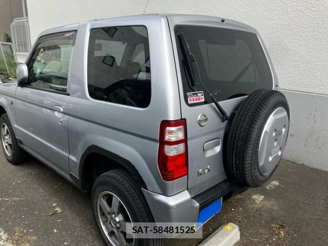 Nissan KICKS 2009-03 7358319-3