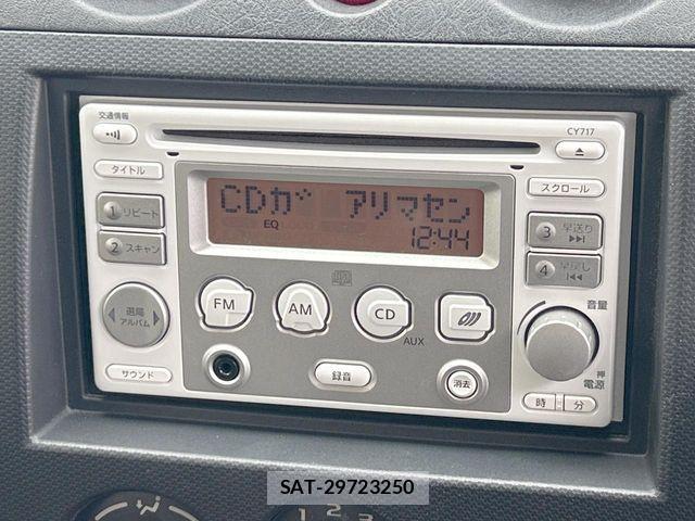 Nissan KICKS 2011-06 7392535-3