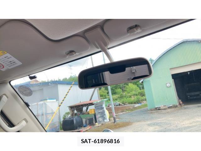 Nissan KICKS 2012-02 7455204-23