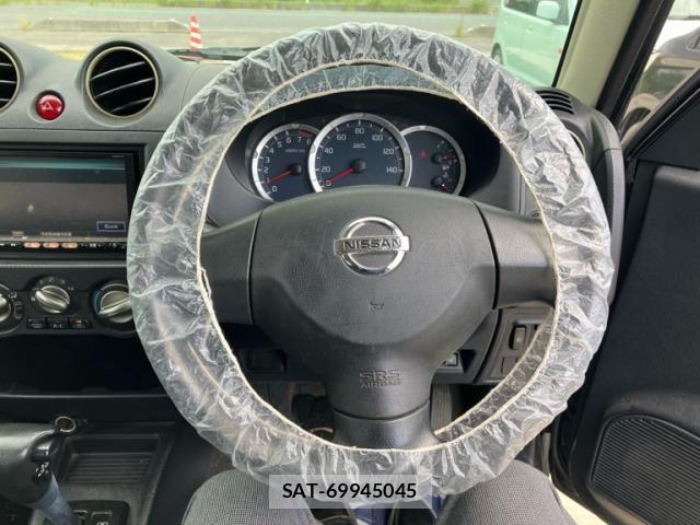 Nissan KICKS 2009-07 7786100-11