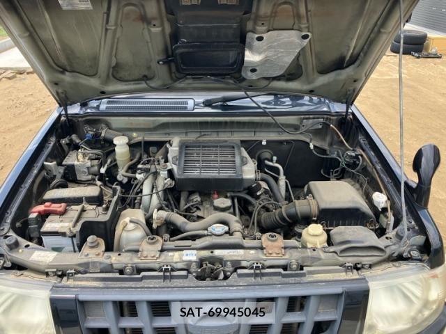 Nissan KICKS 2009-07 7786100-15