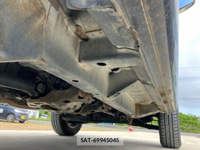 Nissan KICKS 2009-07 7786100-16
