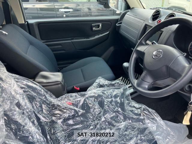 Nissan KICKS 2009-09 8099909-11