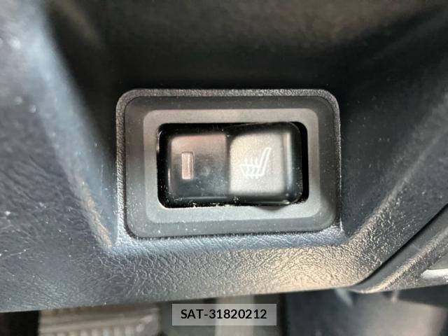 Nissan KICKS 2009-09 8099909-20