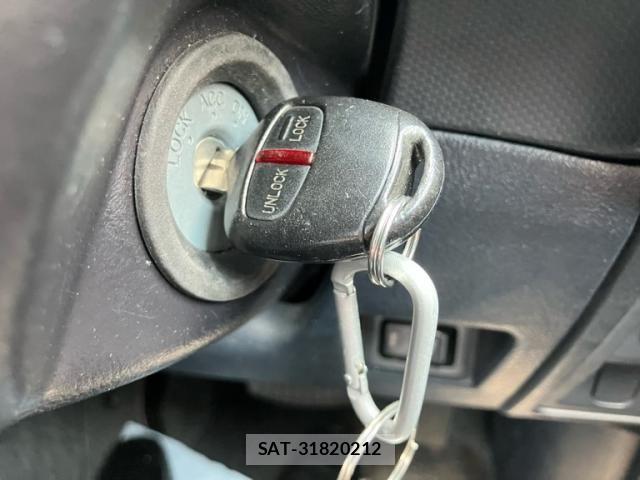 Nissan KICKS 2009-09 8099909-21