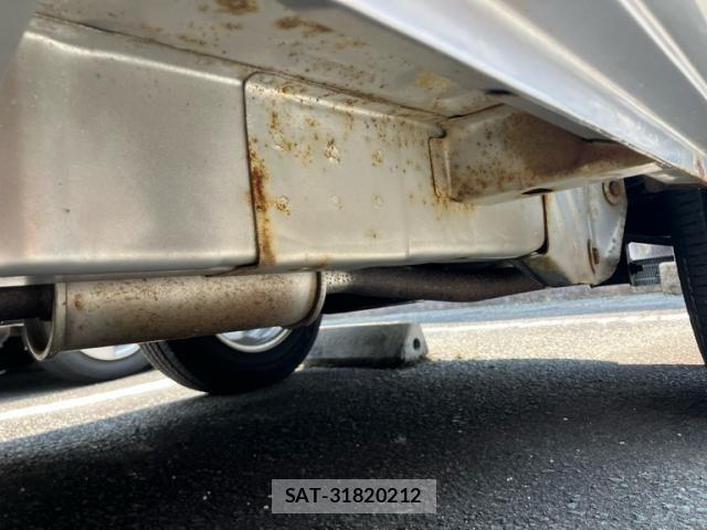 Nissan KICKS 2009-09 8099909-24