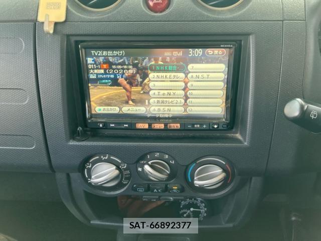 Nissan KICKS 2011-10 8099910-12