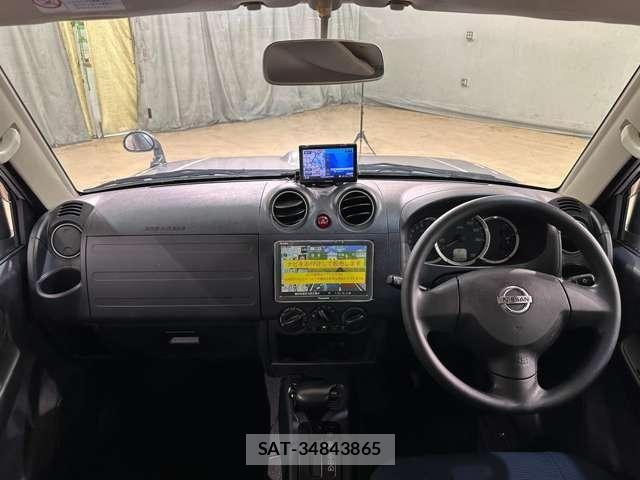 Nissan KICKS 2011-08 8336399-11