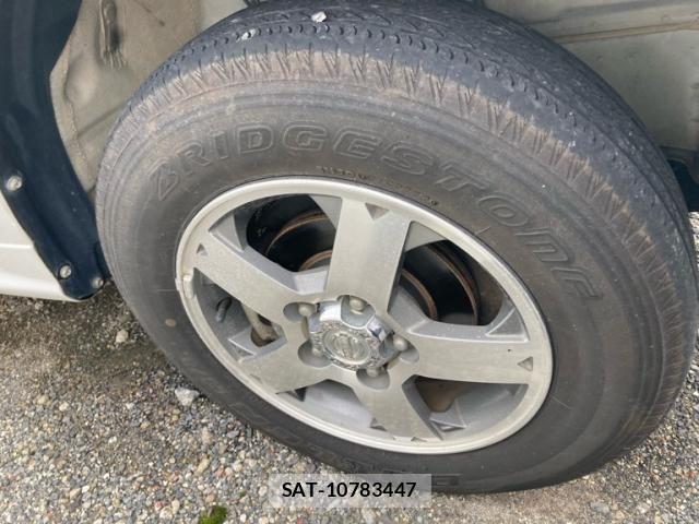 Nissan KICKS 2010-09 8413068-10
