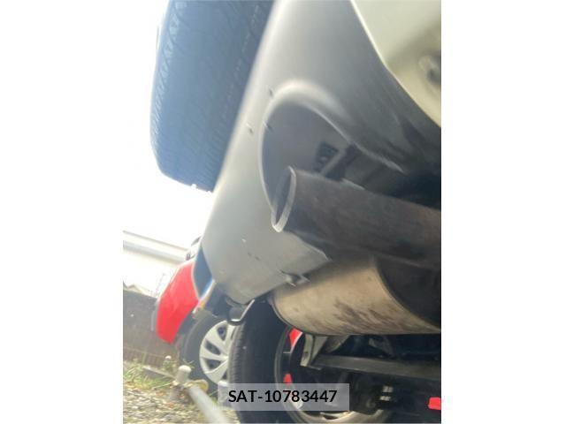 Nissan KICKS 2010-09 8413068-8