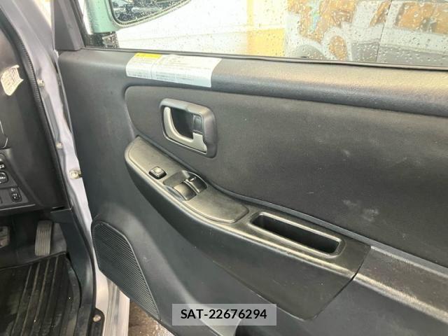 Nissan KICKS 2009-05 8627334-12