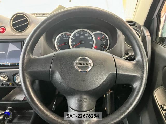 Nissan KICKS 2009-05 8627334-15