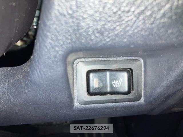 Nissan KICKS 2009-05 8627334-21