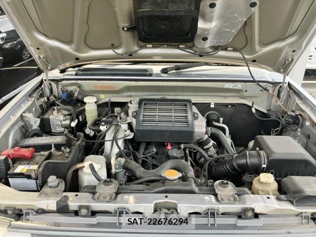 Nissan KICKS 2009-05 8627334-7