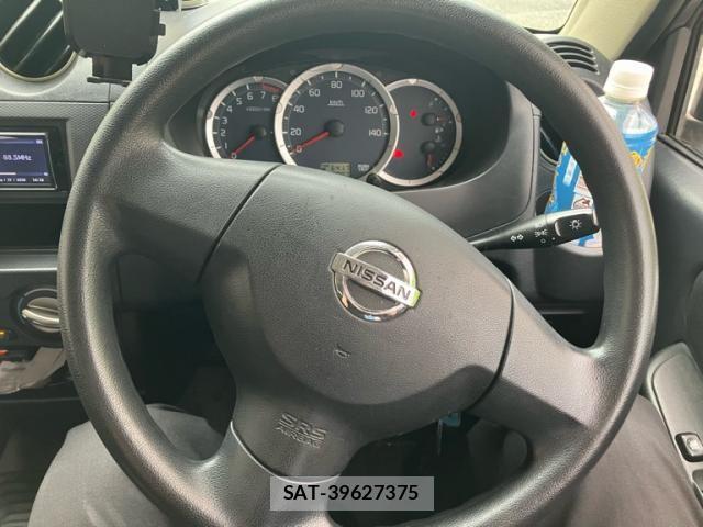 Nissan KICKS 2008-11 8627332-14