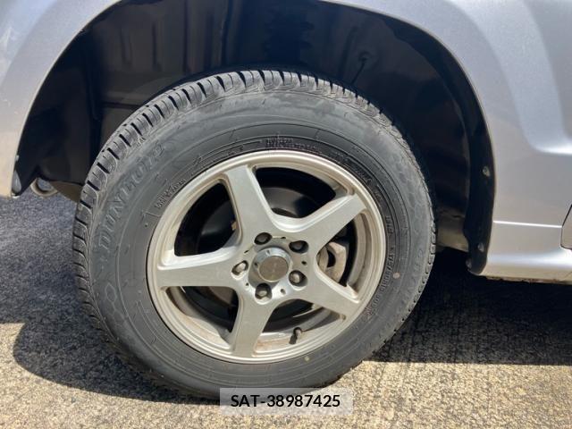 Nissan KICKS 2011-11 8666337-9