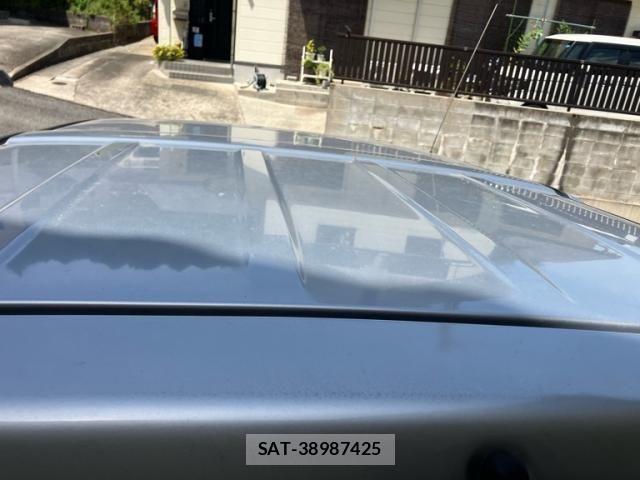 Nissan KICKS 2011-11 8666337-5