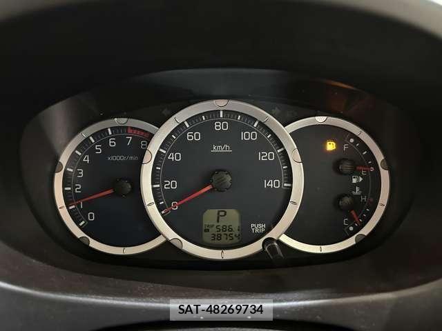 Nissan KICKS 2009-08 8849483-10